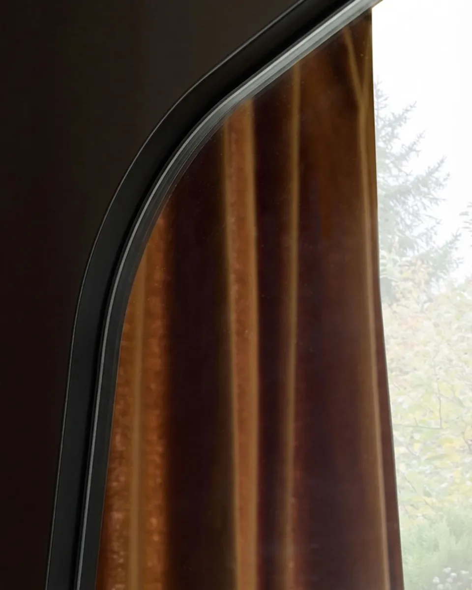 Caspian black full length leaner mirror - Image 3