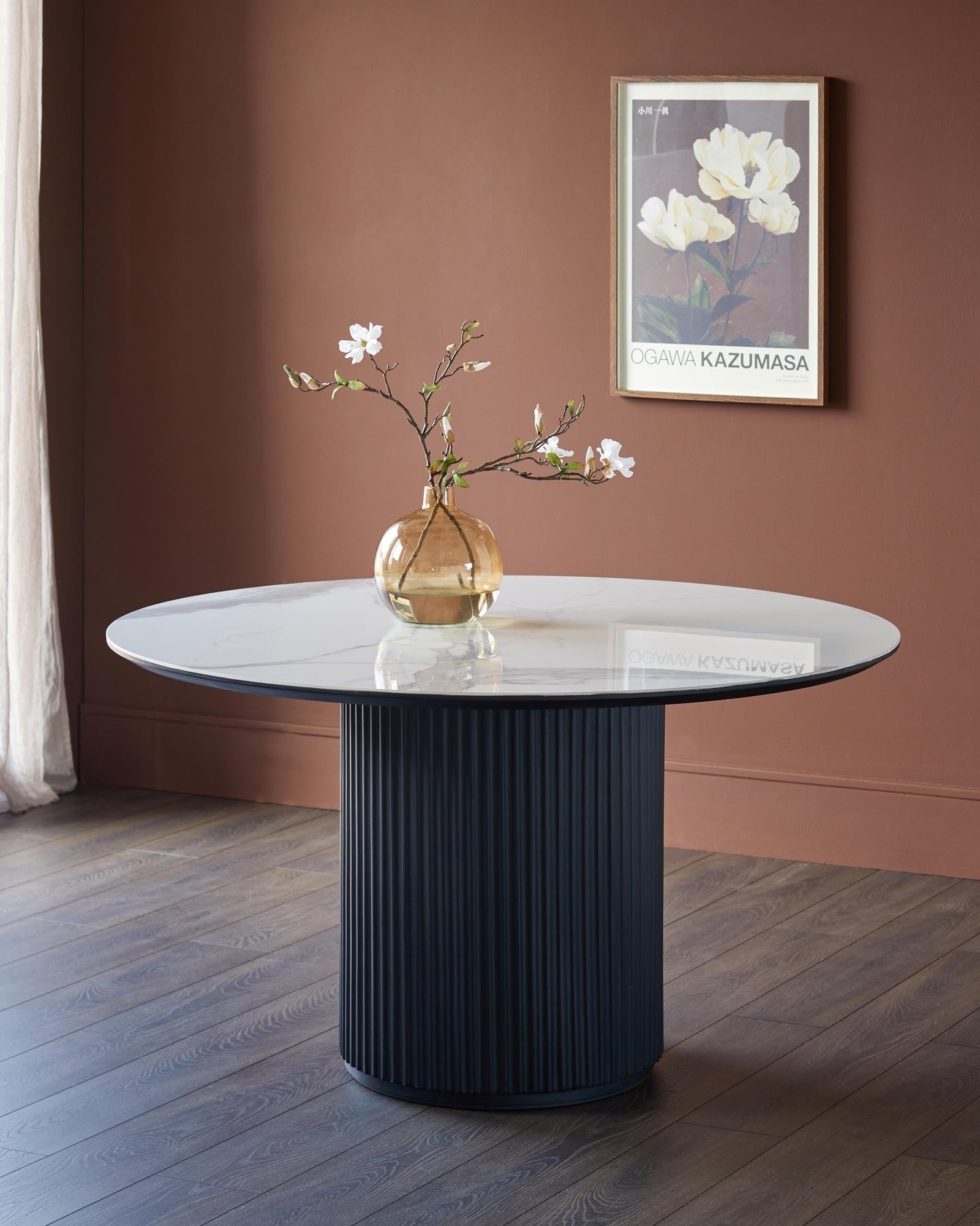 Austin white ceramic 6 seater dining table - Image 3