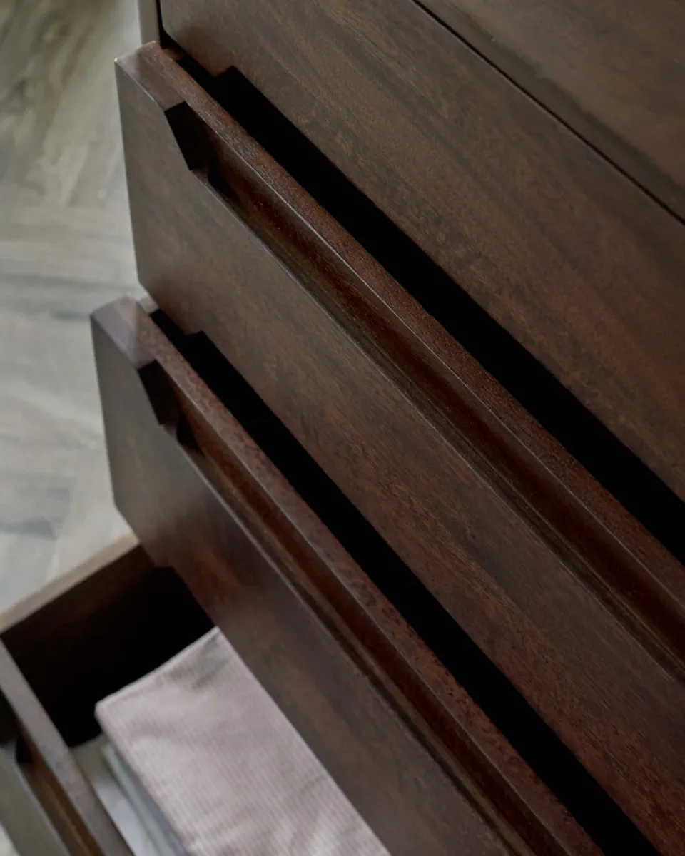 Bryce dark mango wood chest of drawers - Image 4