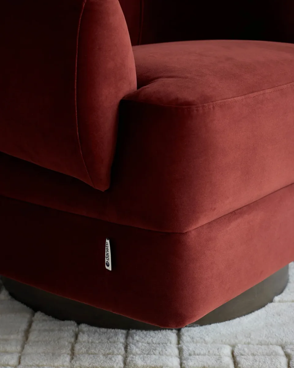 Callan toffee red velvet swivel accent chair - Image 3
