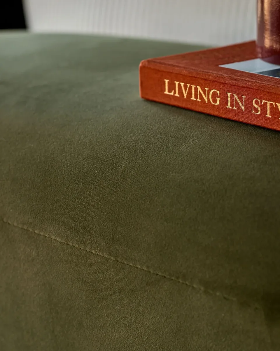 Deven olive green velvet bench - Image 4