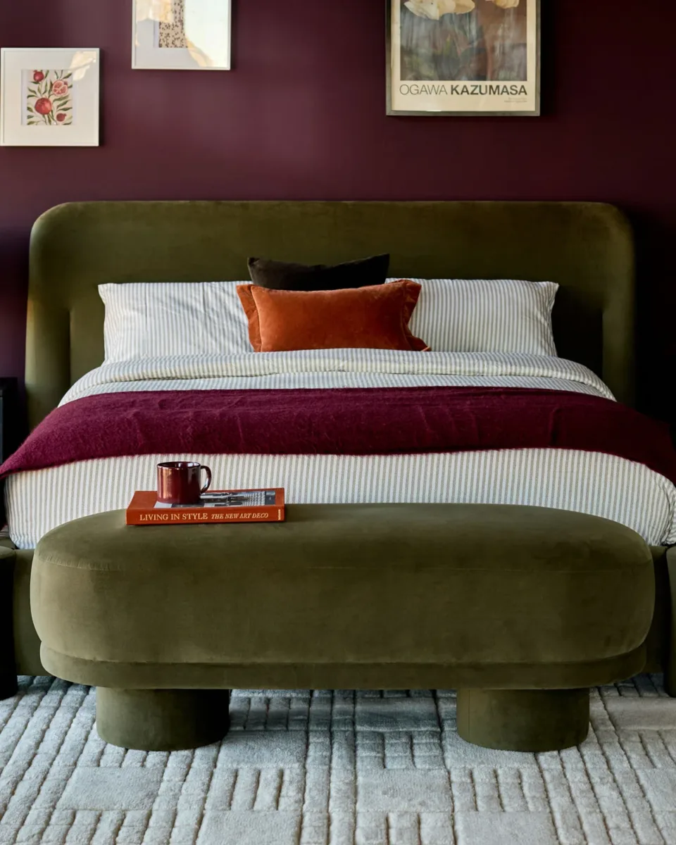 Deven olive green velvet bench - Image 2