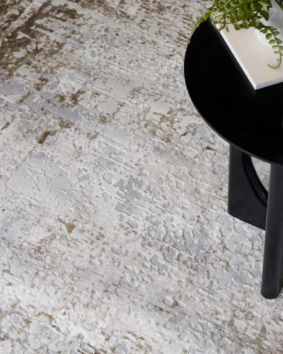 Distressed Border natural textured small rug - Image 3