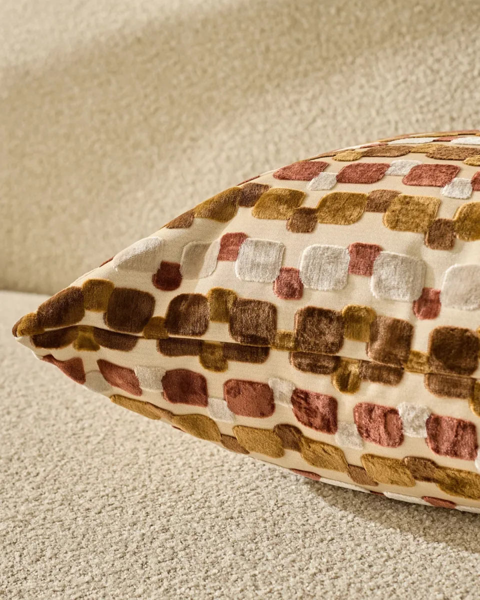 Elton rust large velvet cushion - Image 2
