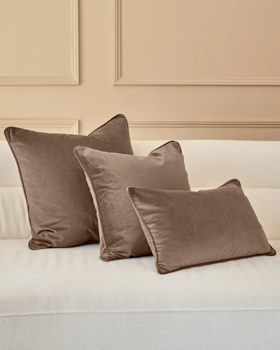Luca mink medium velvet cushion - Image 3