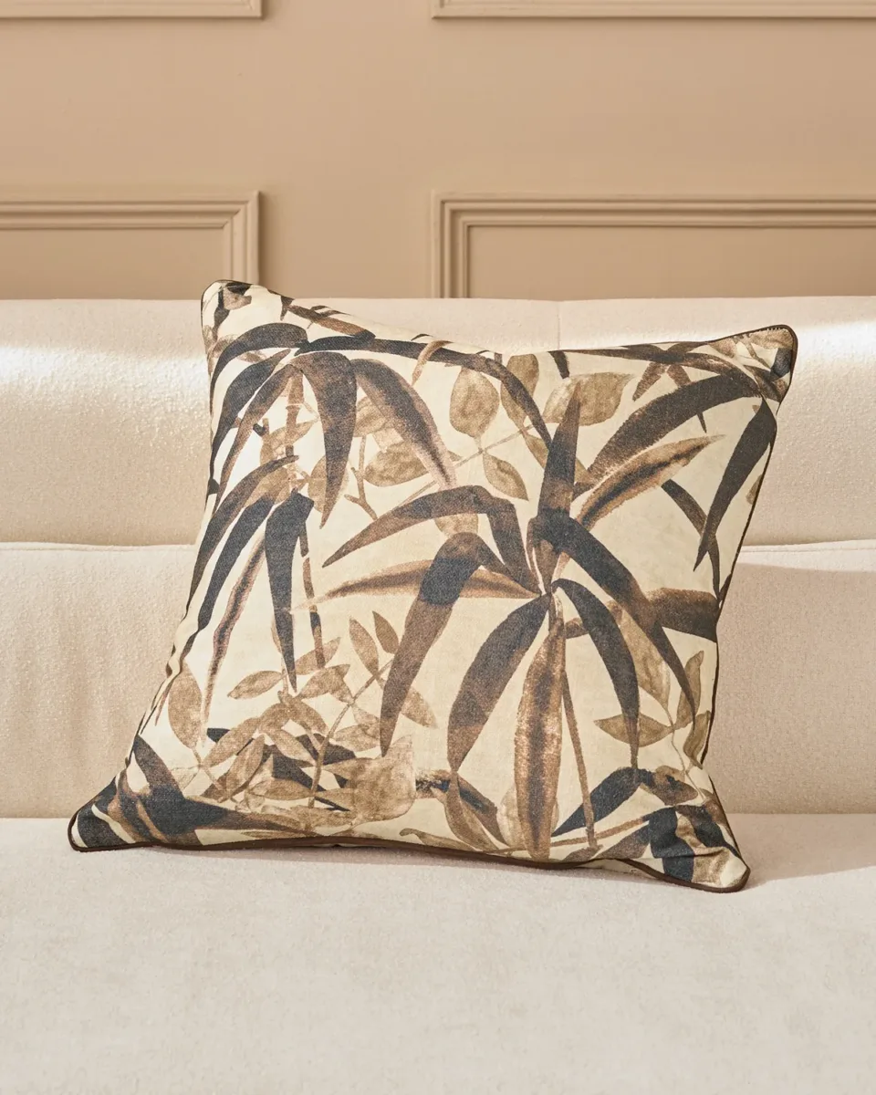 Madeira natural medium linen mix cushion