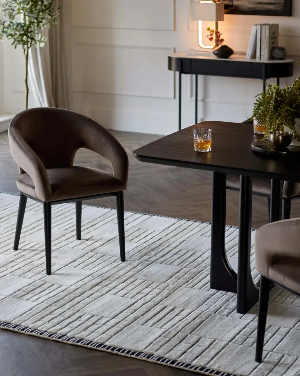 Mosaic cream and black sculpted wool small rug - Image 2