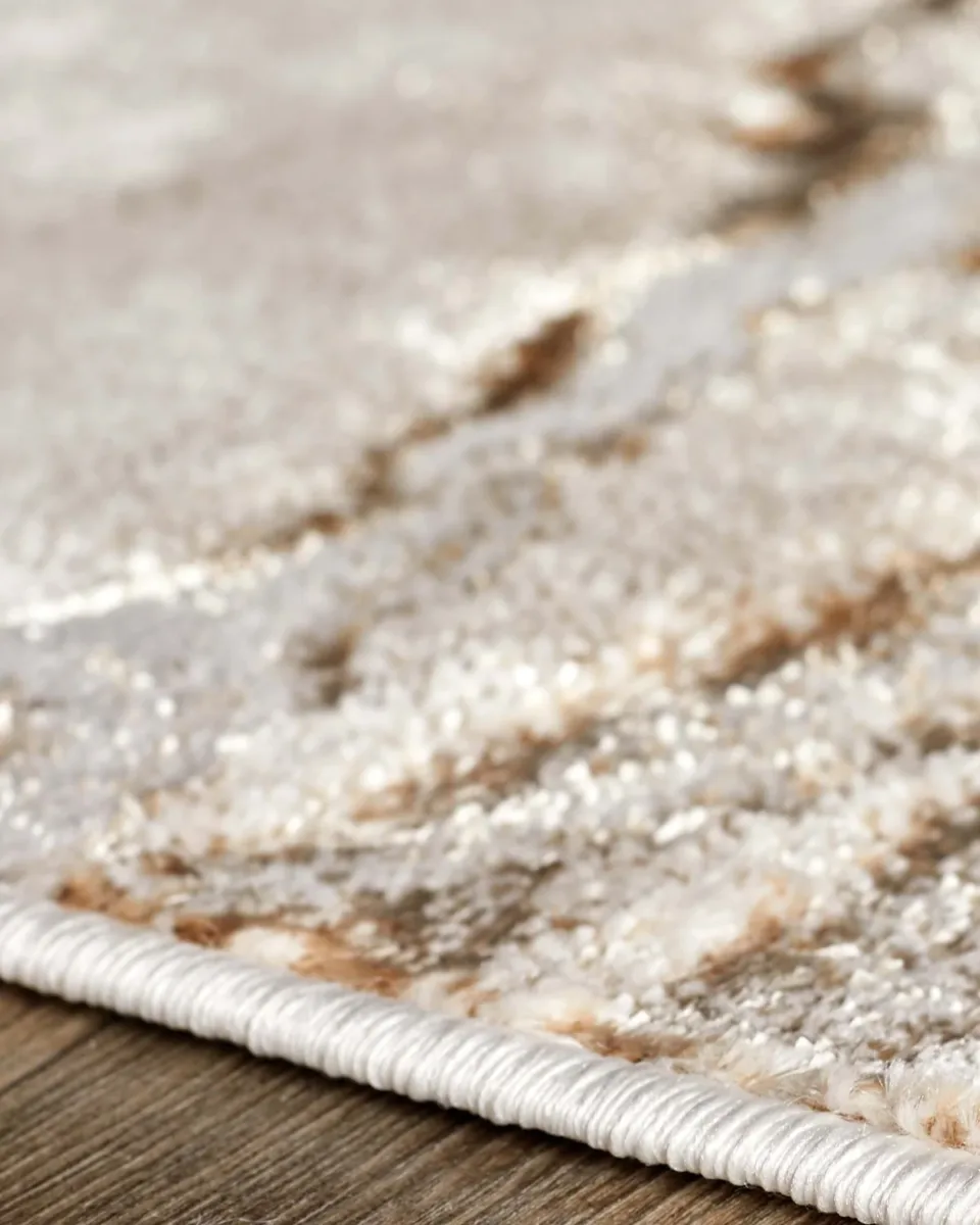 Perla gold textured large rug - Image 4