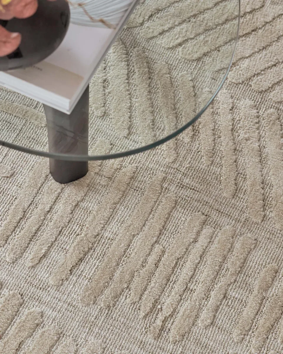 Porcelain cream textured small rug - Image 3