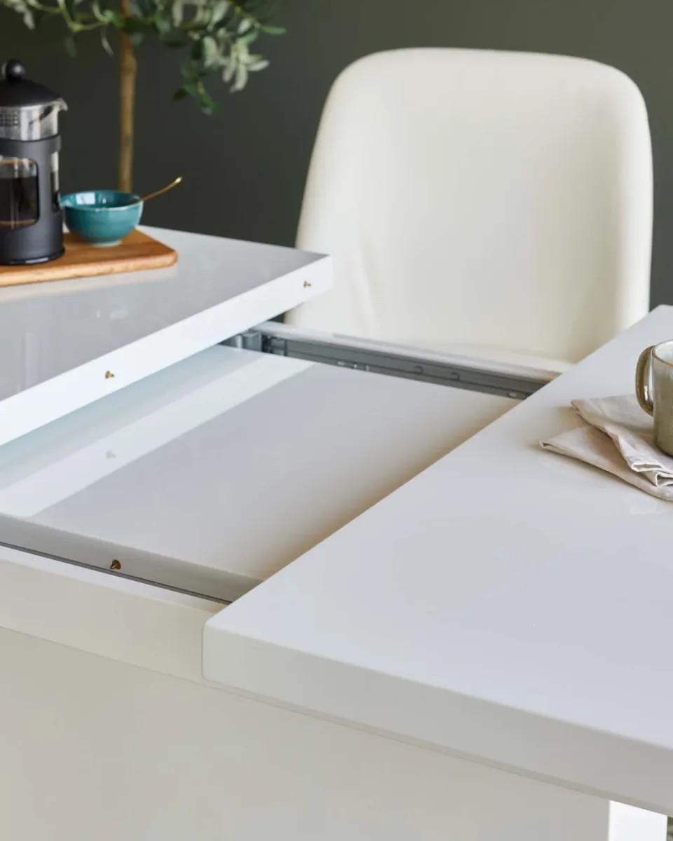 Sanza white gloss extending 6 to 8 seater dining table - Image 3
