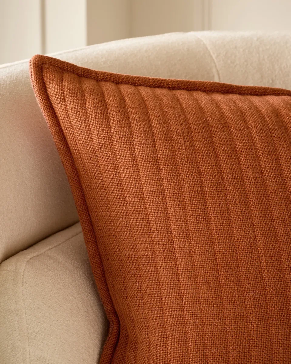 Sloane rust medium linen mix rectangle cushion - Image 4