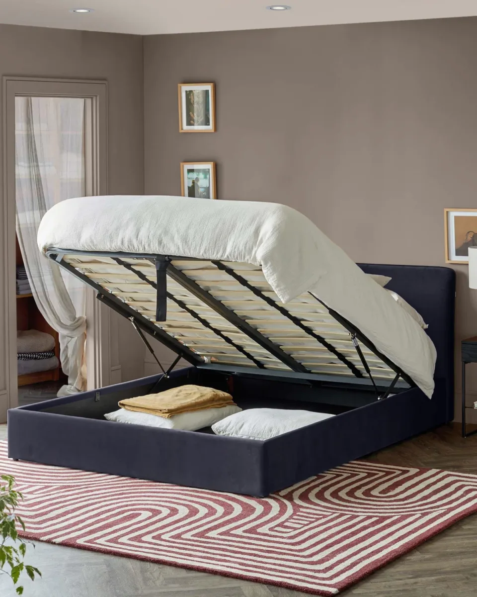 Turin dark navy velvet king size ottoman storage bed - Image 2