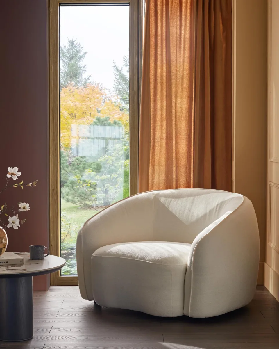 Zoey ivory boucle armchair - Image 3